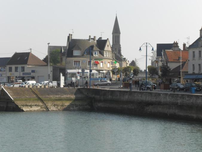 Gites de Mer Port-en-Bessin-Huppain Habitación foto